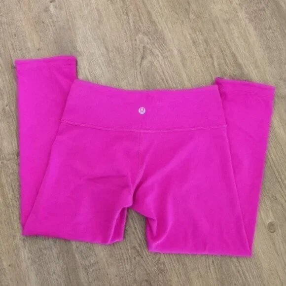 Lululemon Wunder Under hot pink crops 19" - Picture 4 of 7